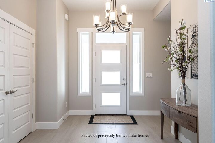 Property Photo: 6717 Lazy B Dr WA 99301