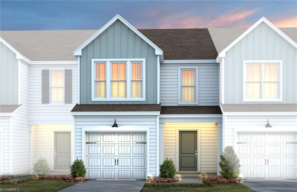 Property Photo:  904 Plum Creek Place  NC 27405 