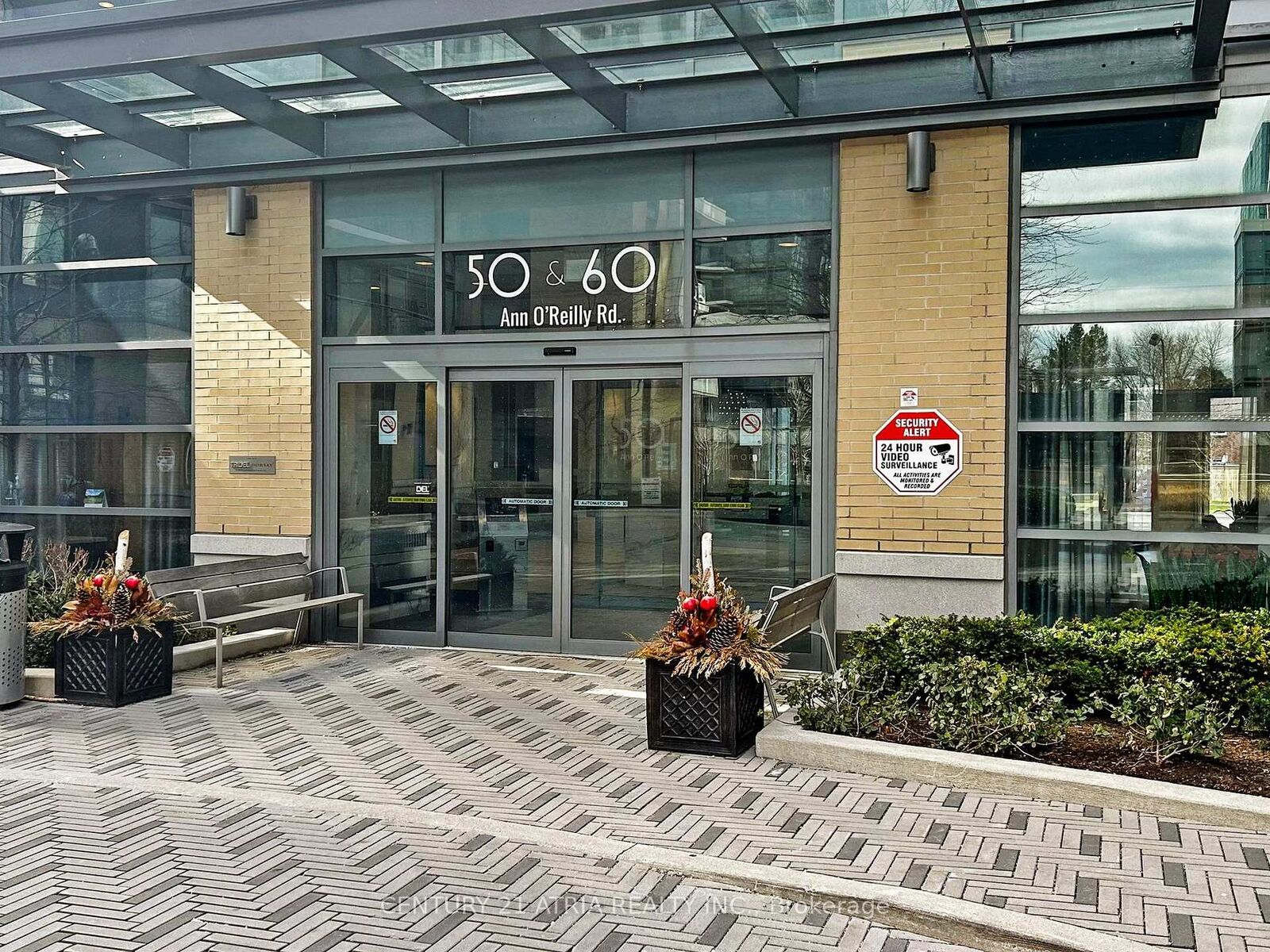 Photo de la propriété: 60 Ann O'Reilly Road 466 ON M2J 0C8