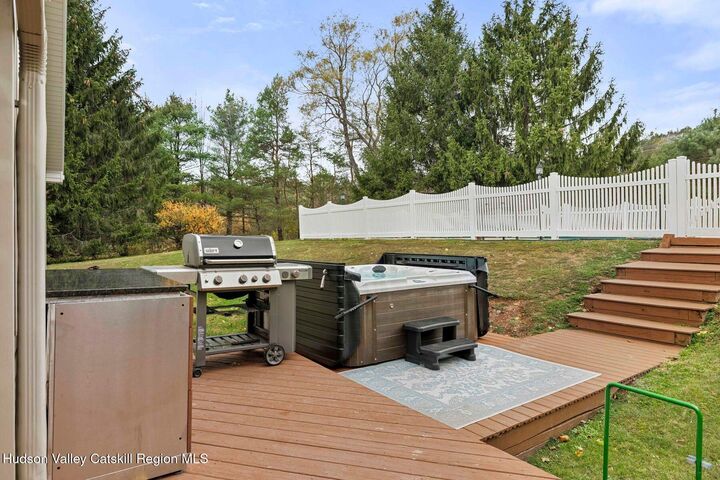 Property Photo:  116 Nilson  NY 12496 