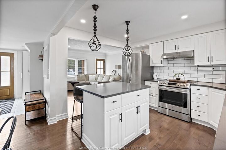 Photo de la propriété: 210 Pierre Avenue ON N0R 1C0