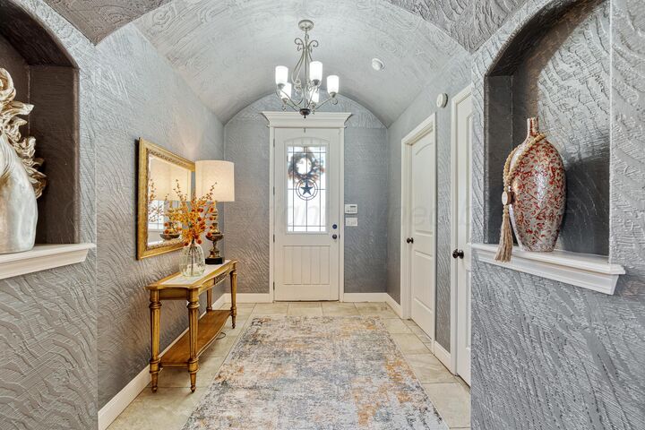 Property Photo: 7404 Southbend Drive TX 79119-5302