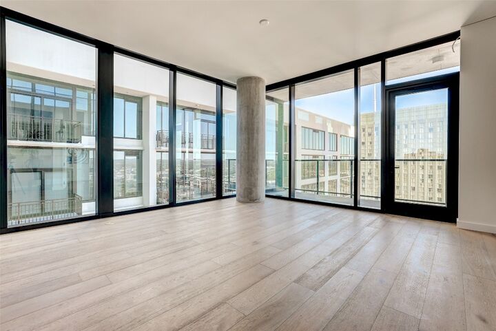 Property Photo:  610 Davis Street 3008  TX 78701