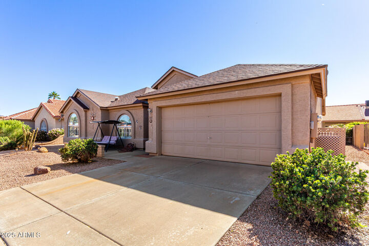 Property Photo:  1541 E Colonial Drive  AZ 85249 