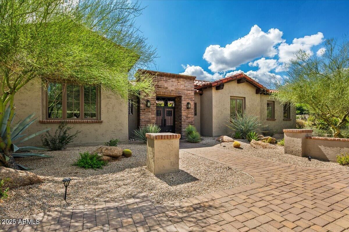 Property Photo: 37440 N 104th Place AZ 85262