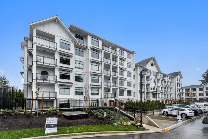 Property Photo: 3317 148 Street 312 BC V4P 0H5