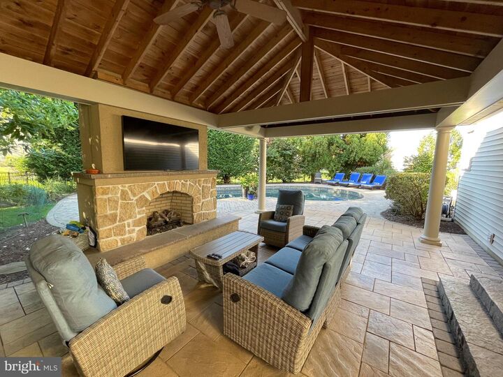 Property Photo:  1342 Bryan Drive  PA 17601 