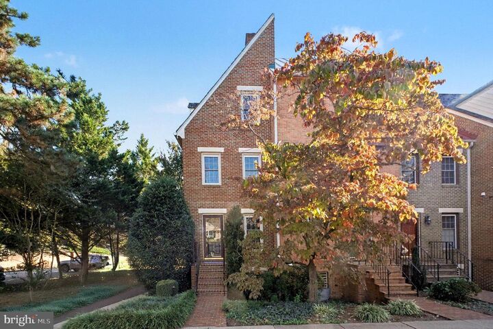 Property Photo: 811 College Avenue VA 22401