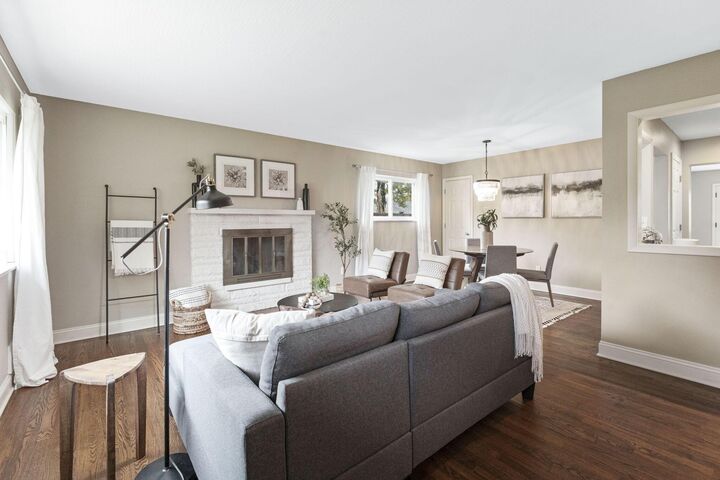 Property Photo: 2565 Nottingham Road OH 43221