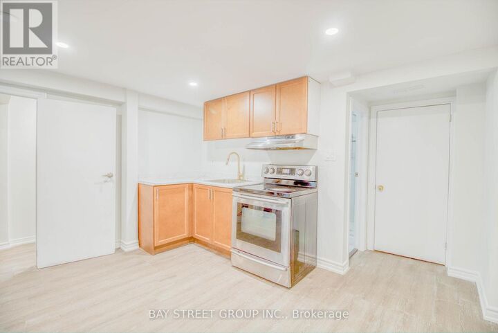 Property Photo: 65 Davis Road North ON L4G 2B4