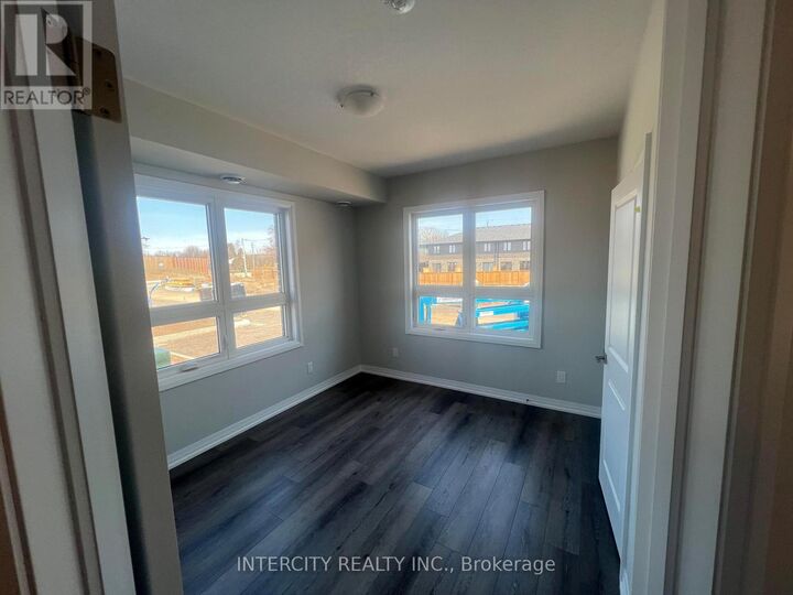 Property Photo: 6705 Cropp Street 44 ON L2E 5J8