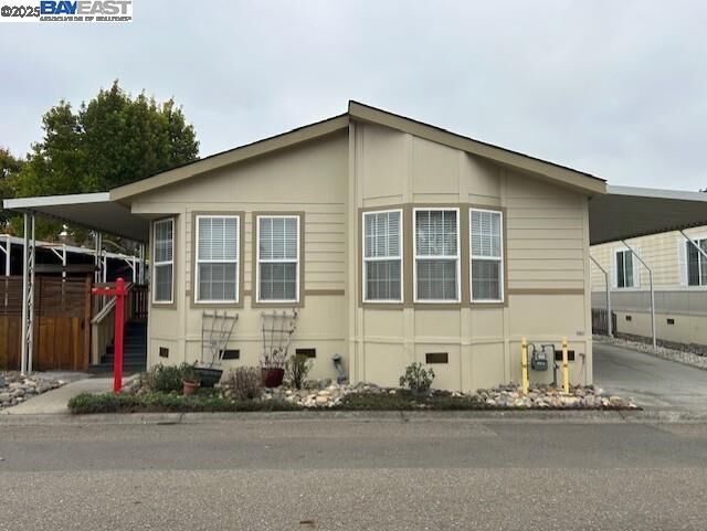 Property Photo:  1400 Buckingham Way  CA 94544 