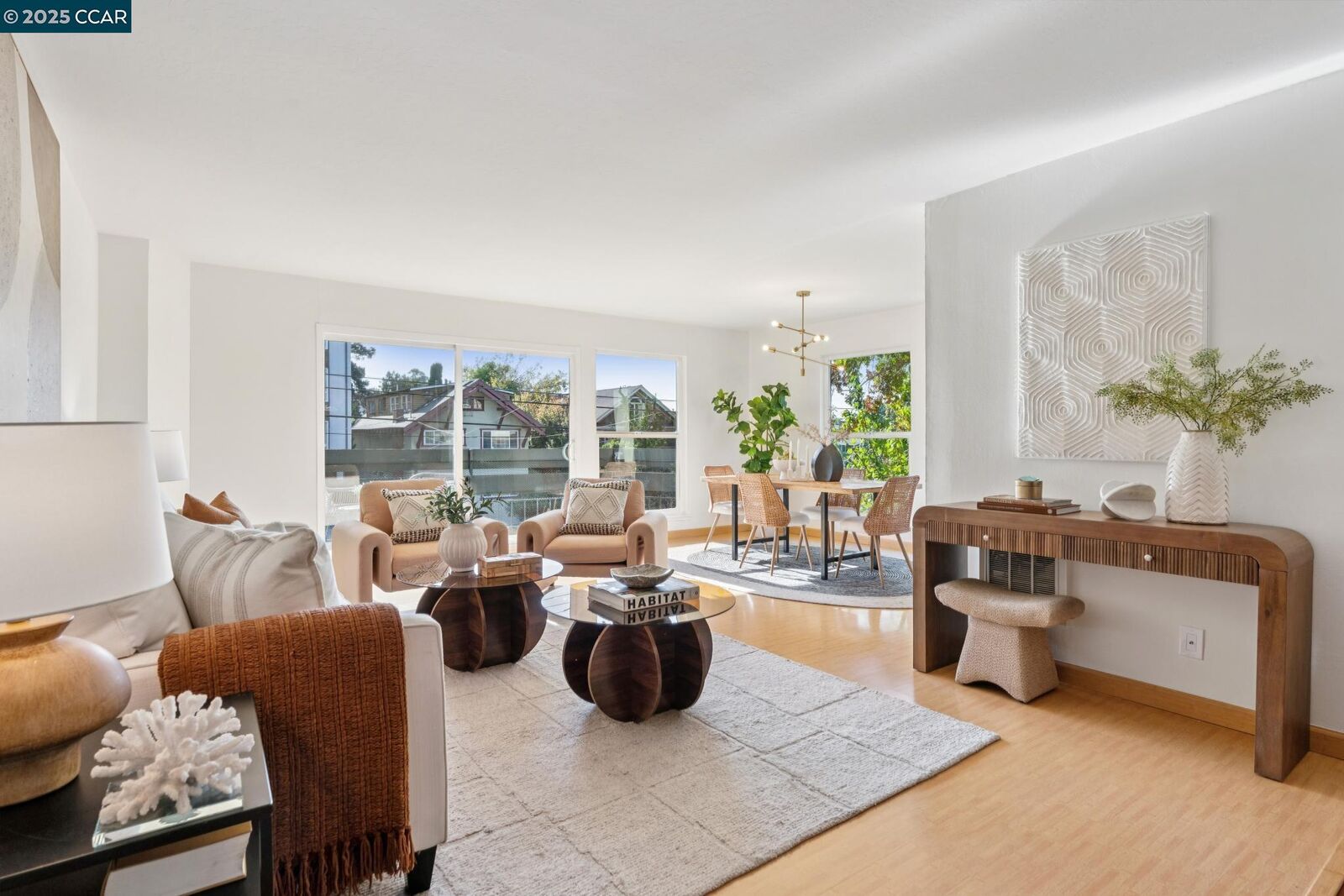 Property Photo: 500 Vernon 102 CA 94610