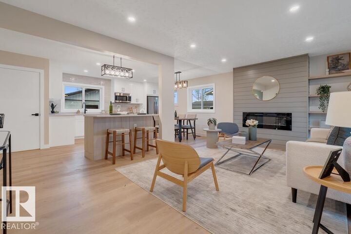 Property Photo:  15022 86 Avenue NW  AB T5R 4C1 