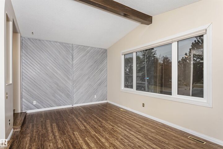 Property Photo:  5801 54 Avenue  AB T4X 1B6 