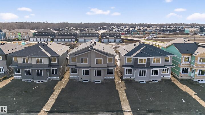 Property Photo:  153 Pierwyck Loop  AB T7X 4G3 