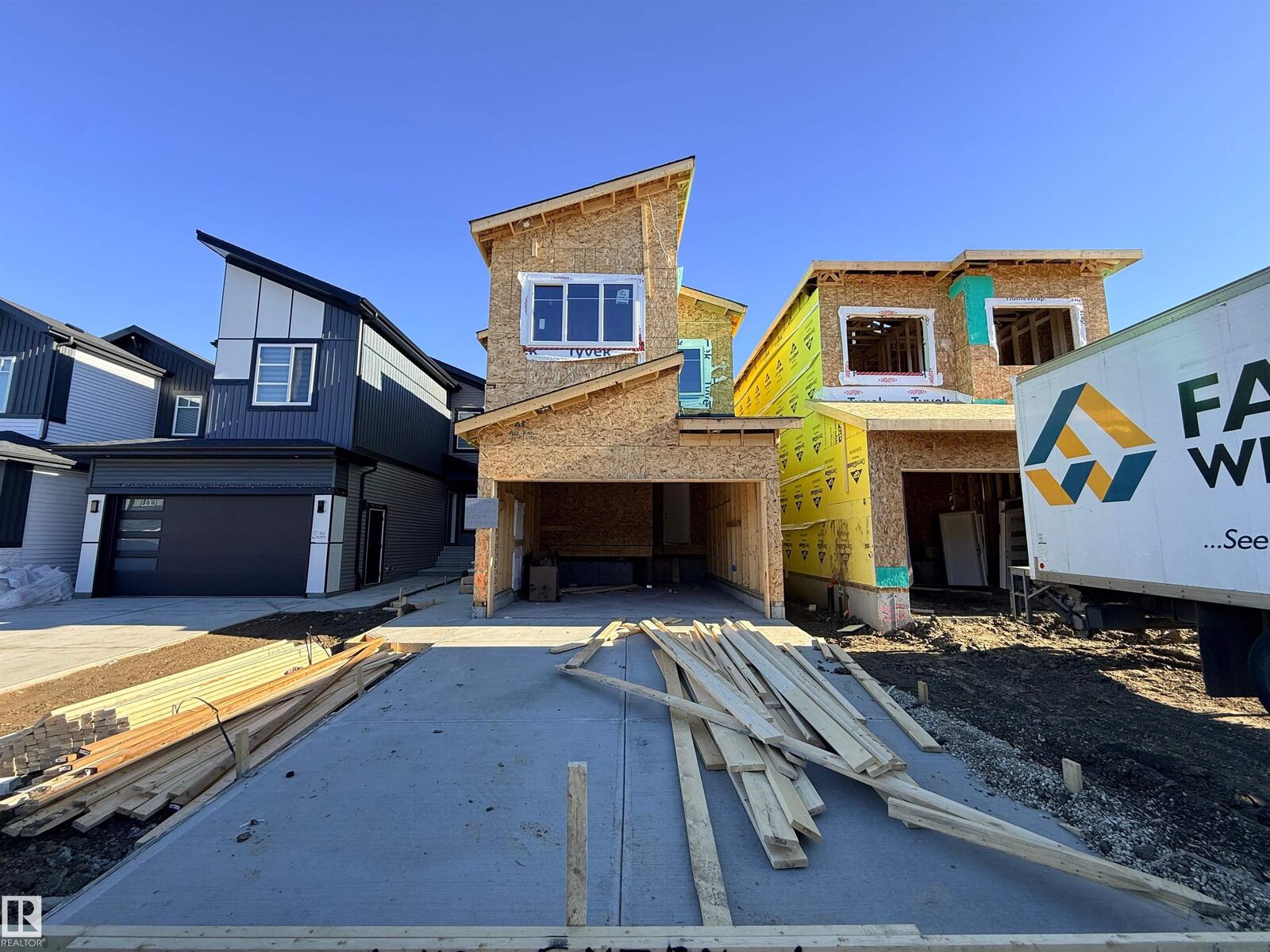 Property Photo: 119 24 Street SW AB T6X 3K4