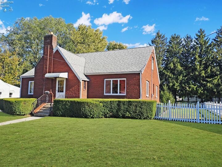 Property Photo: 248 Ott Street OH 43410