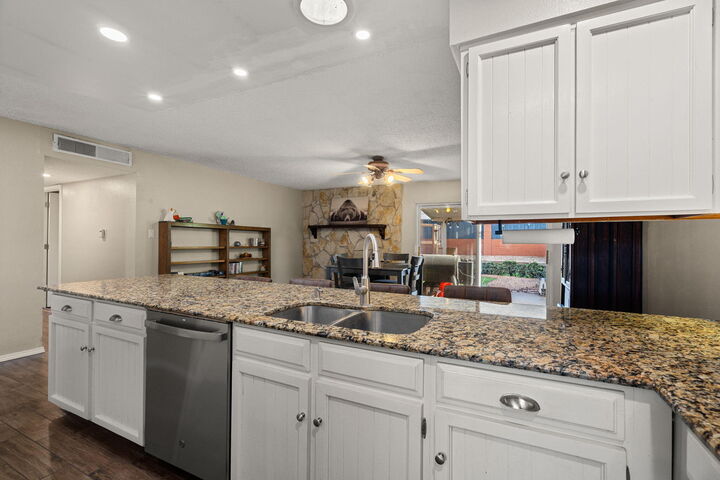 Property Photo:  12712 Tomlinson Drive SE  NM 87123 