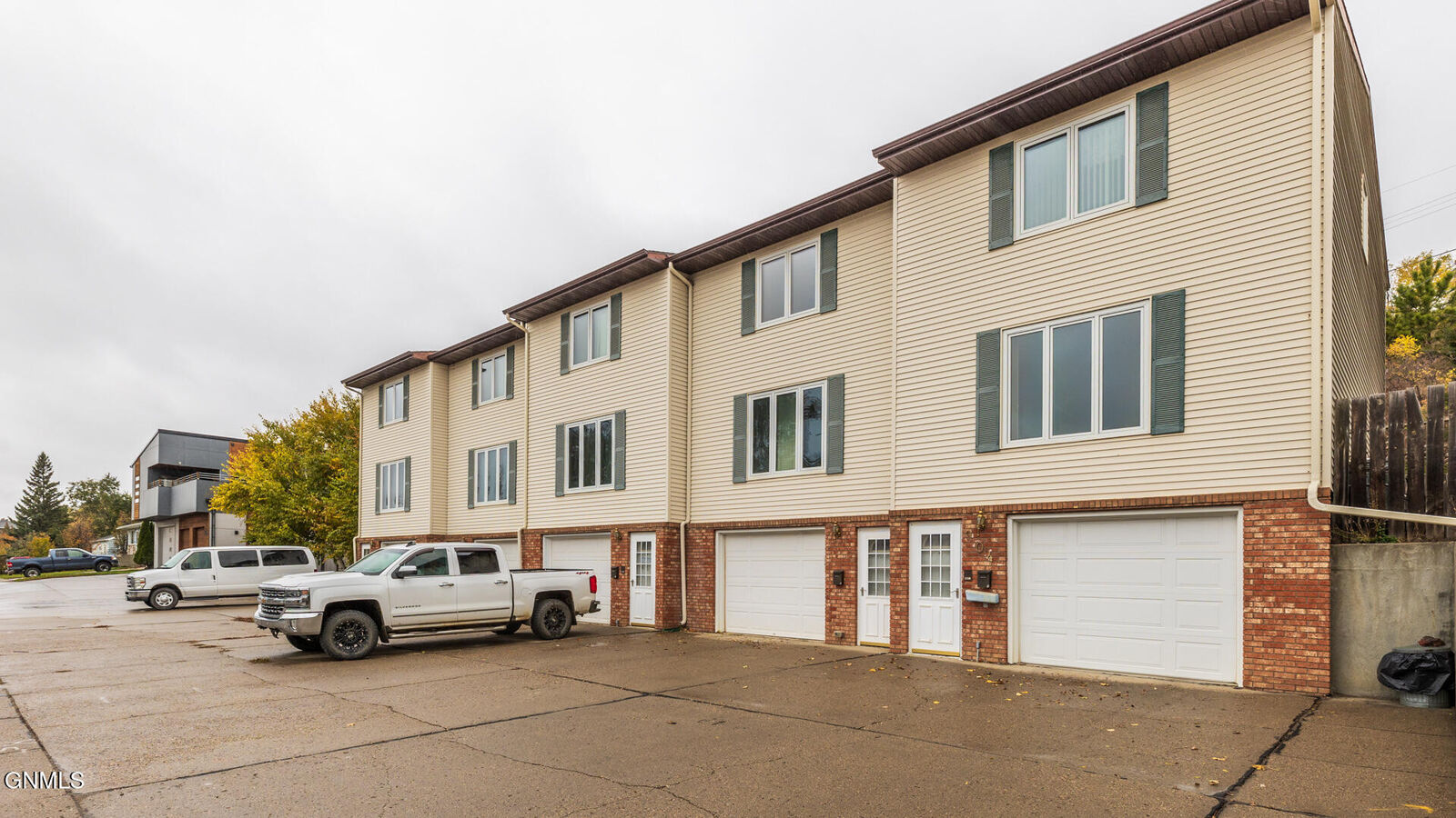 Property Photo:  904 2nd Street NW 1  ND 58554 