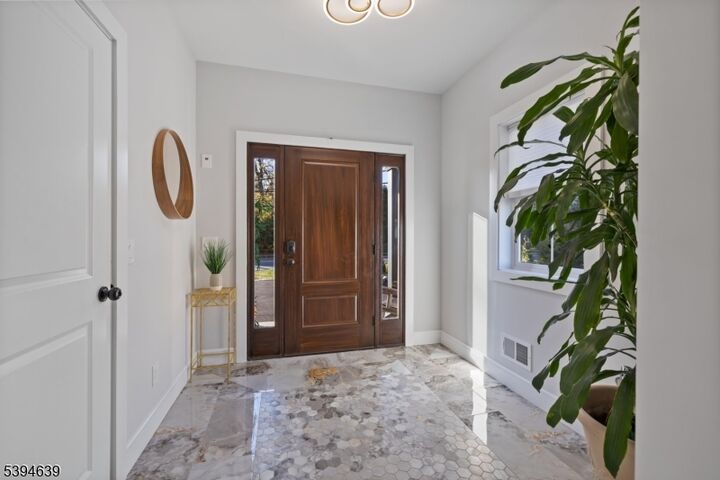 Property Photo:  574 Ridgedale Ave  NJ 07936