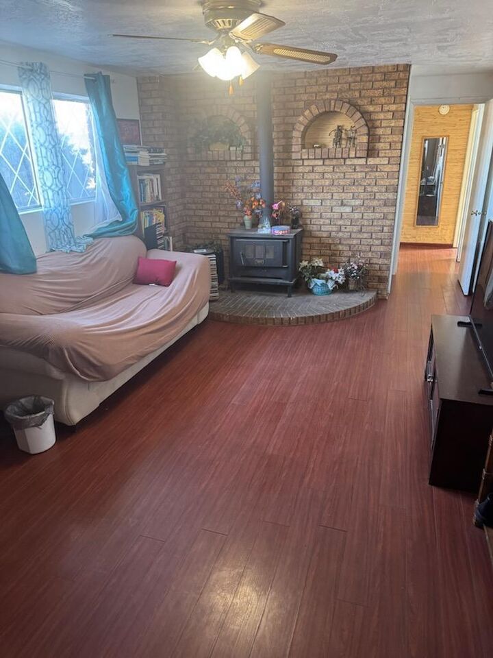 Property Photo: 487 W Pinecone Dr UT 84720