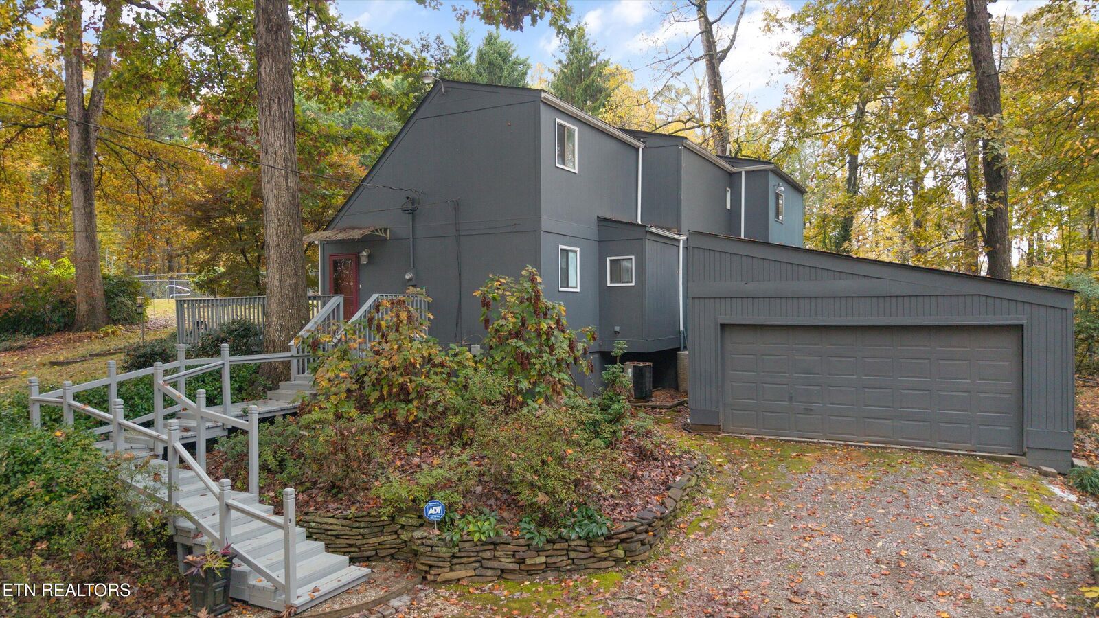 Property Photo:  9428 Jim Loy Rd  TN 37871