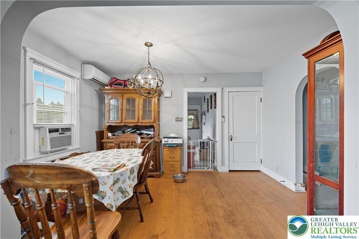 Property Photo:  517 Lechauwecki Avenue  PA 18015