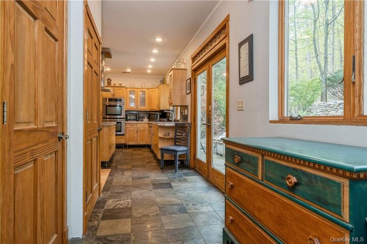 Property Photo: 17 Seneca Hill NY 10925