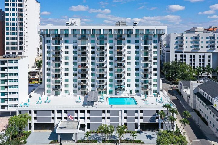 101 S Gulfstream Avenue 5G  Sarasota FL 34236 photo