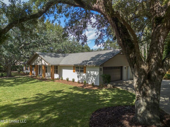 Property Photo:  306 Westview Drive  MS 39531 