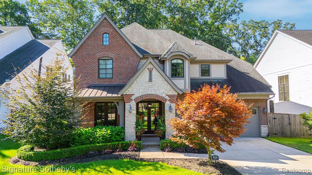Property Photo:  654 Shepardbush Street  MI 48009 5550 