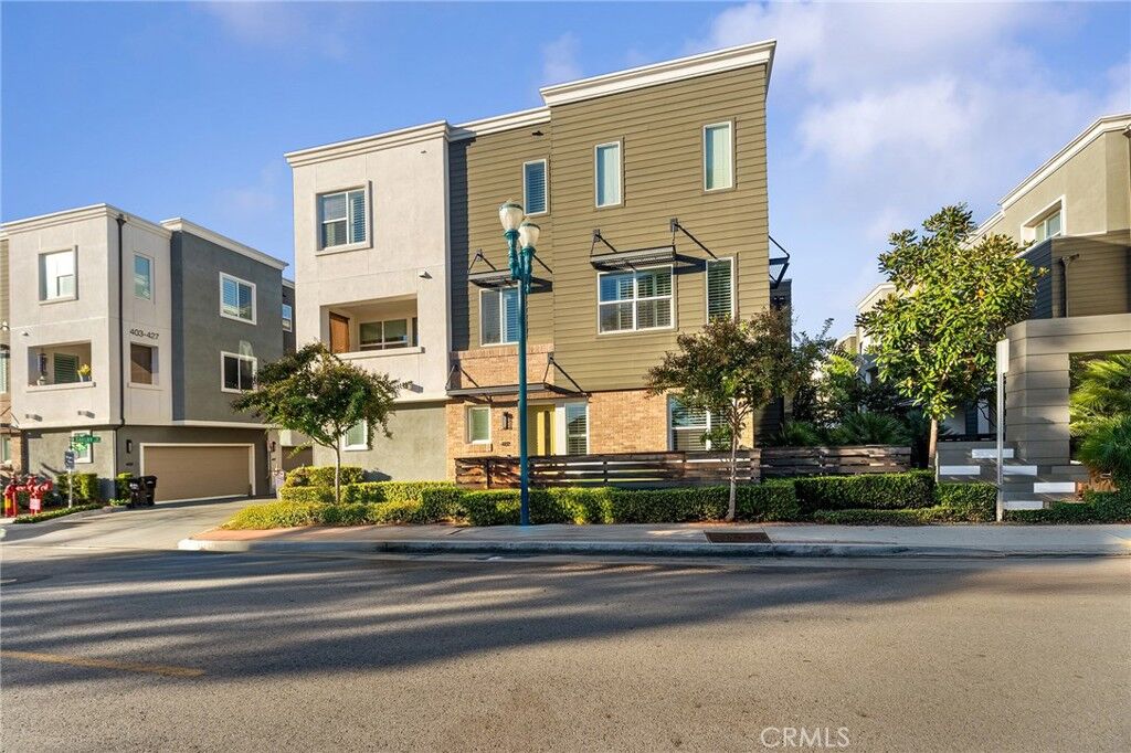 Property Photo:  402 Shelby  CA 91723 