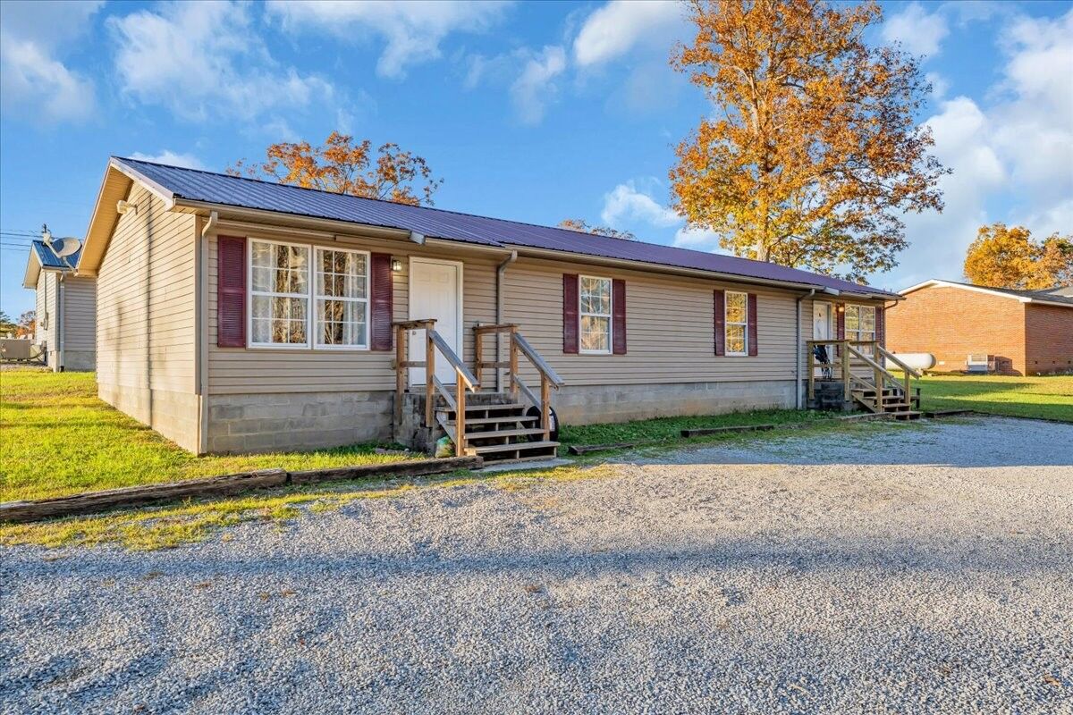 Property Photo: 34 SR 399 TN 37365