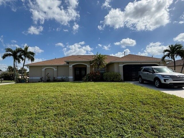 Property Photo: 3217 SW 12th Avenue FL 33914