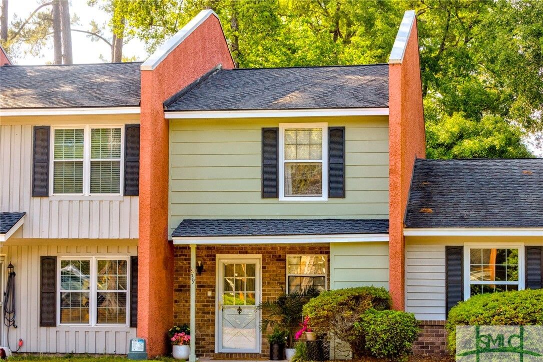 Property Photo:  39 Helmsman Court  GA 31410 
