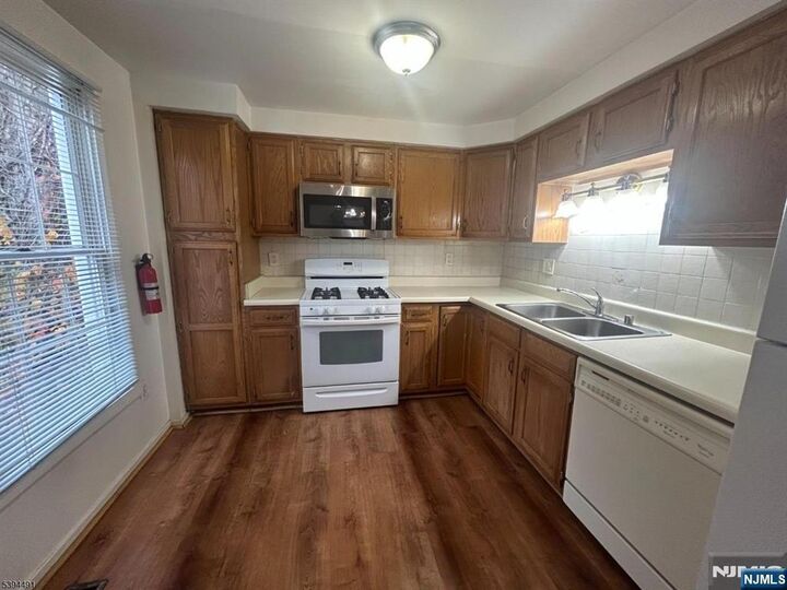 Property Photo:  55 2nd Street 2  NJ 07079 