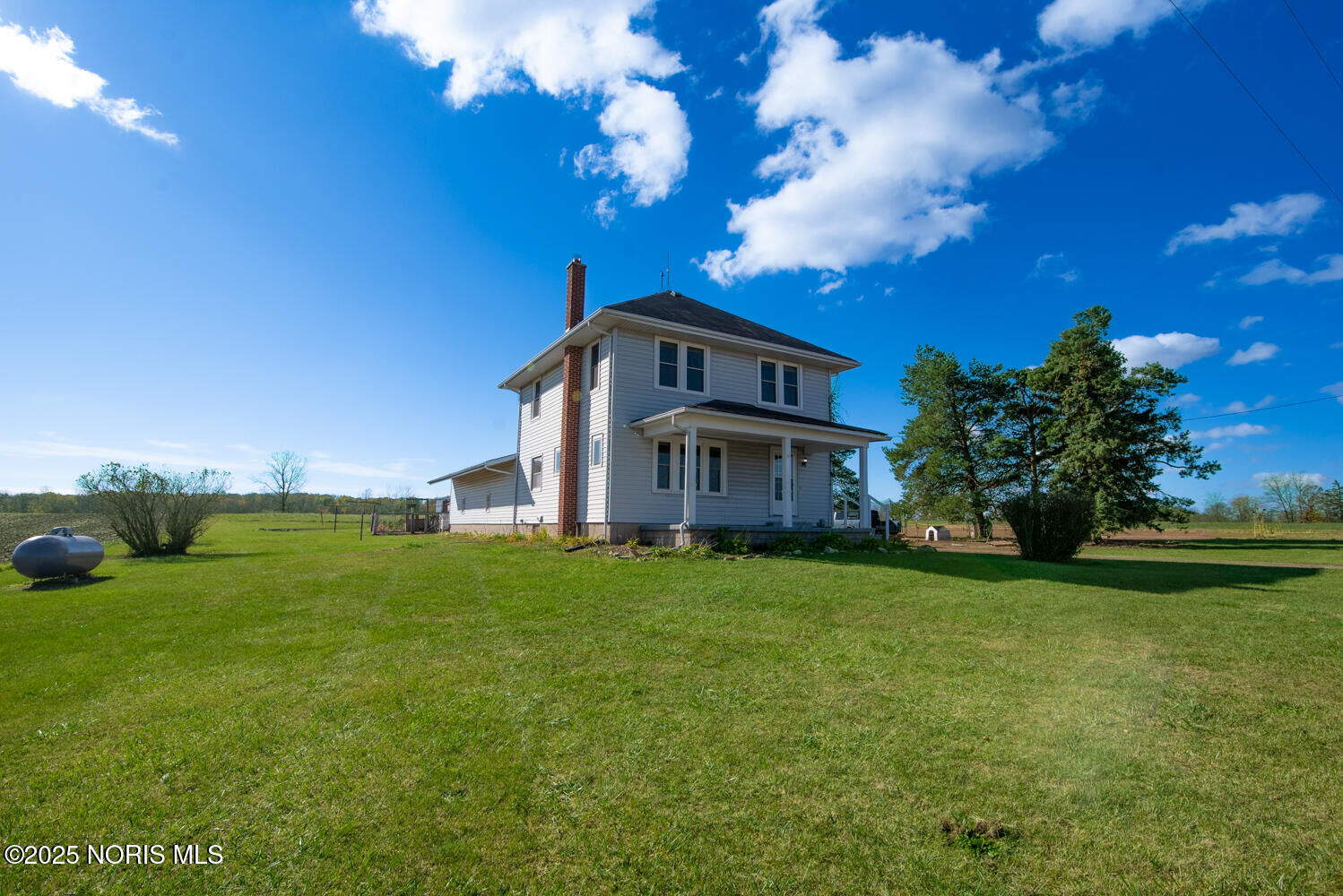 Property Photo: 15664 County Rd K OH 43543
