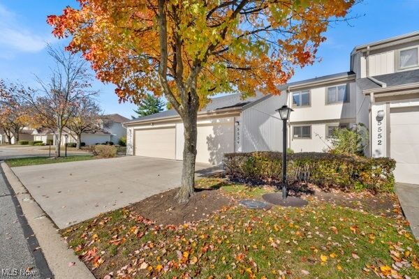 Property Photo: 5554 Landover Court OH 44134
