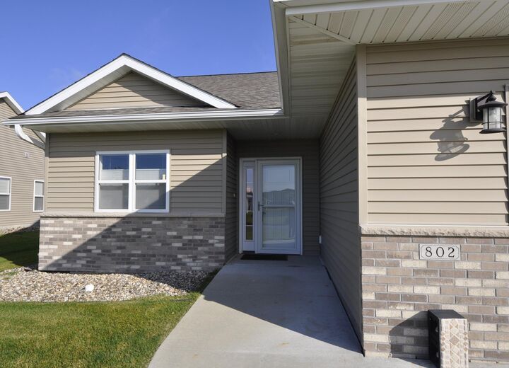 Property Photo:  802 Escalade Lane SE  MN 55060