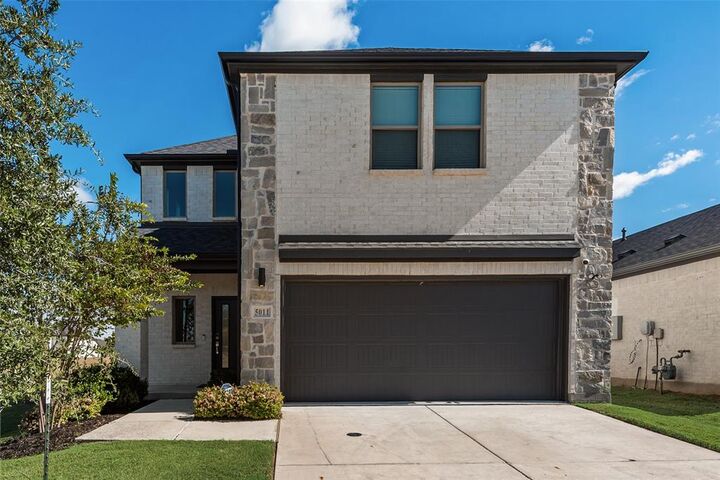 Photo de la propriété:  5011 Emerald Hill Drive  TX 75071 