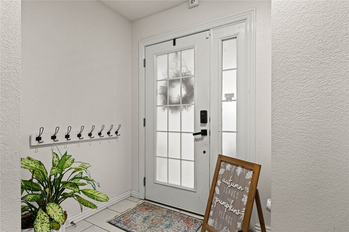 Property Photo: 3106 SW Orchard AR 72712