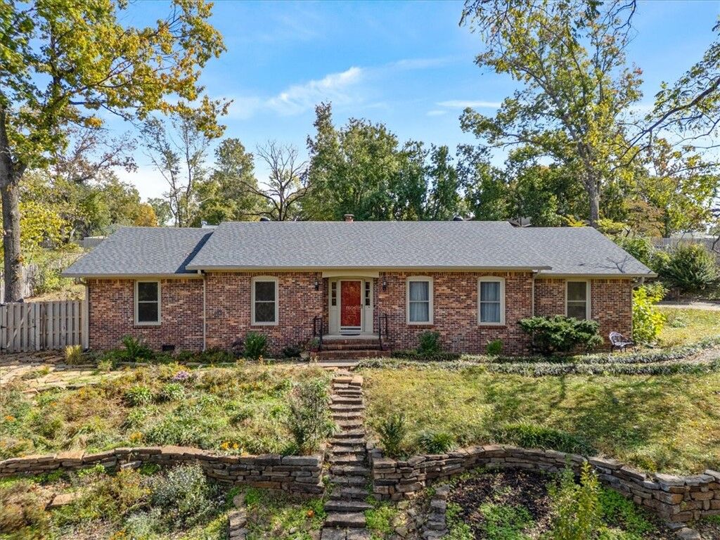 Property Photo: 1606 Kimberly Place AR 72712