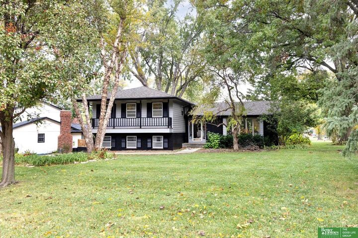 647 S 124th Street  Omaha NE 68154 photo