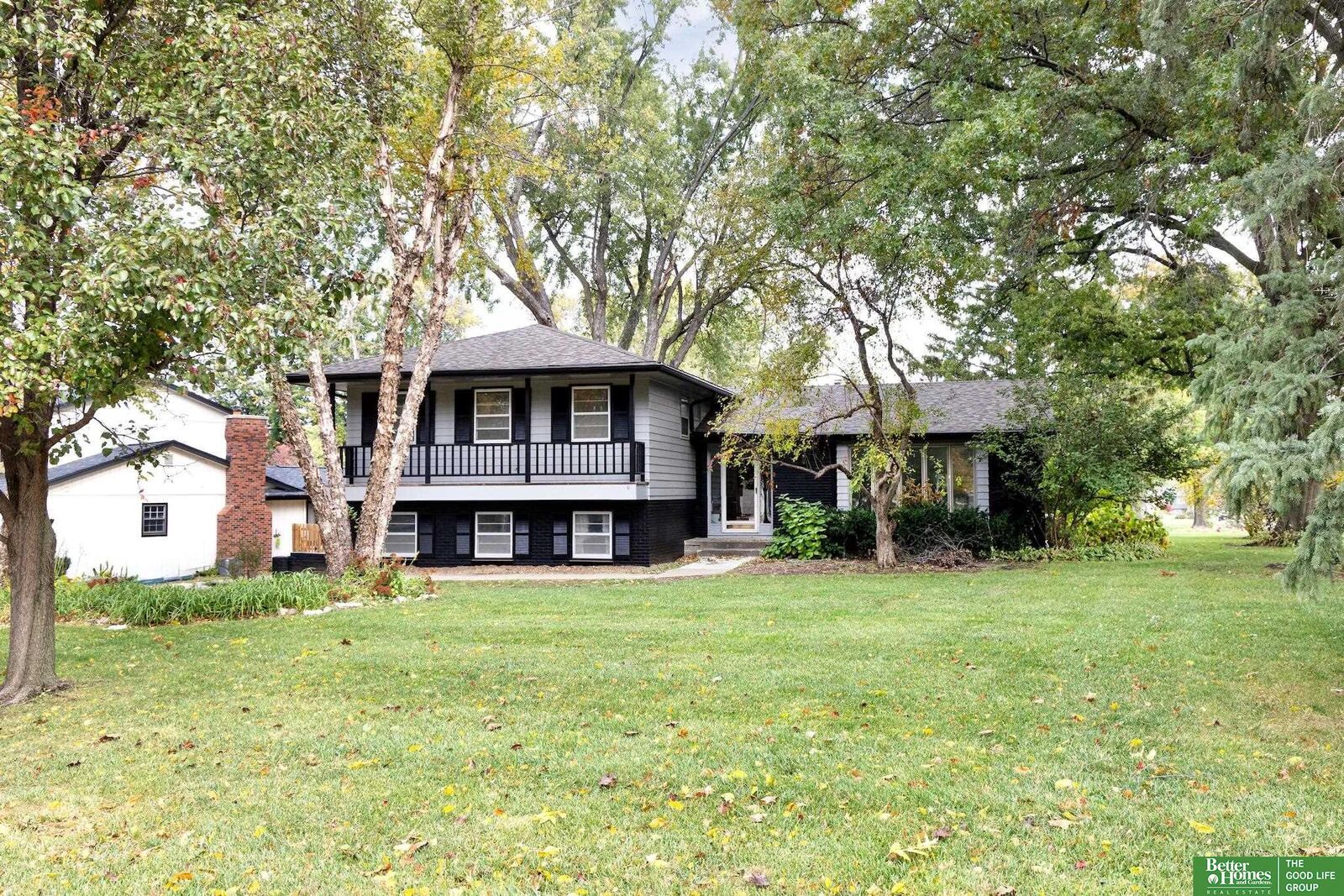 Property Photo: 647 S 124th Street NE 68154