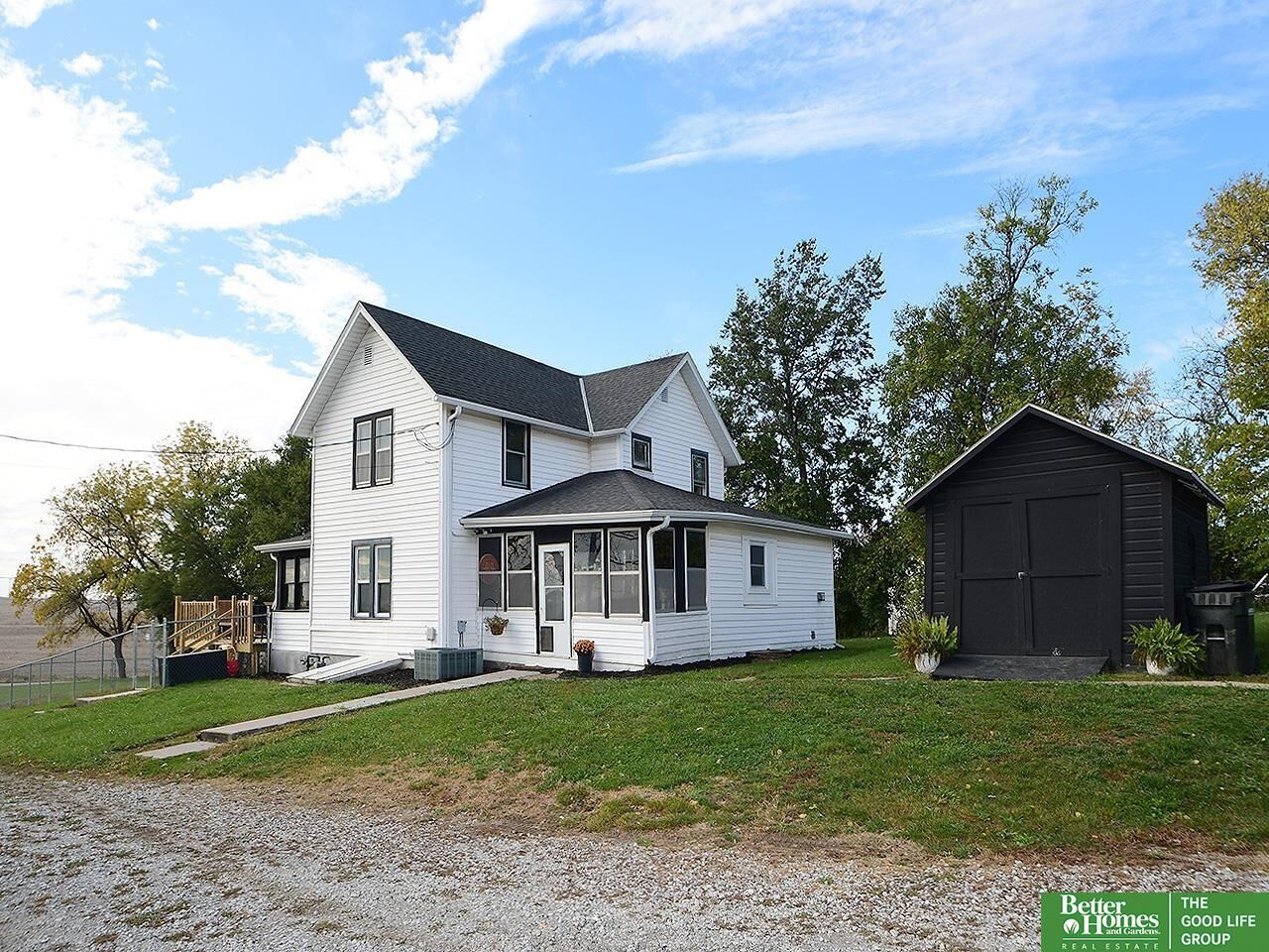 Property Photo:  5501 H Road  NE 68410
