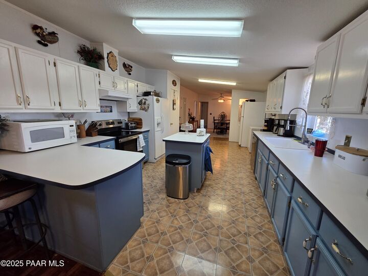 Property Photo:  1505 W Bernadine S Way  AZ 86320 