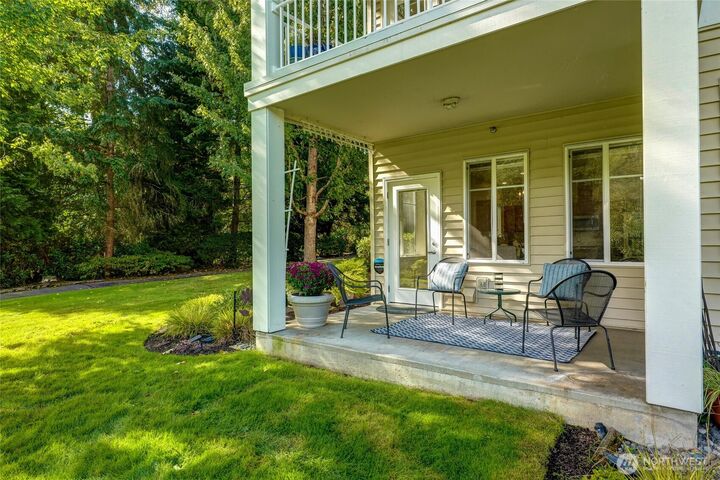 2 bed Bothell home for sale: 17432 Bothell Way NE B-106, Bothell, WA 98011