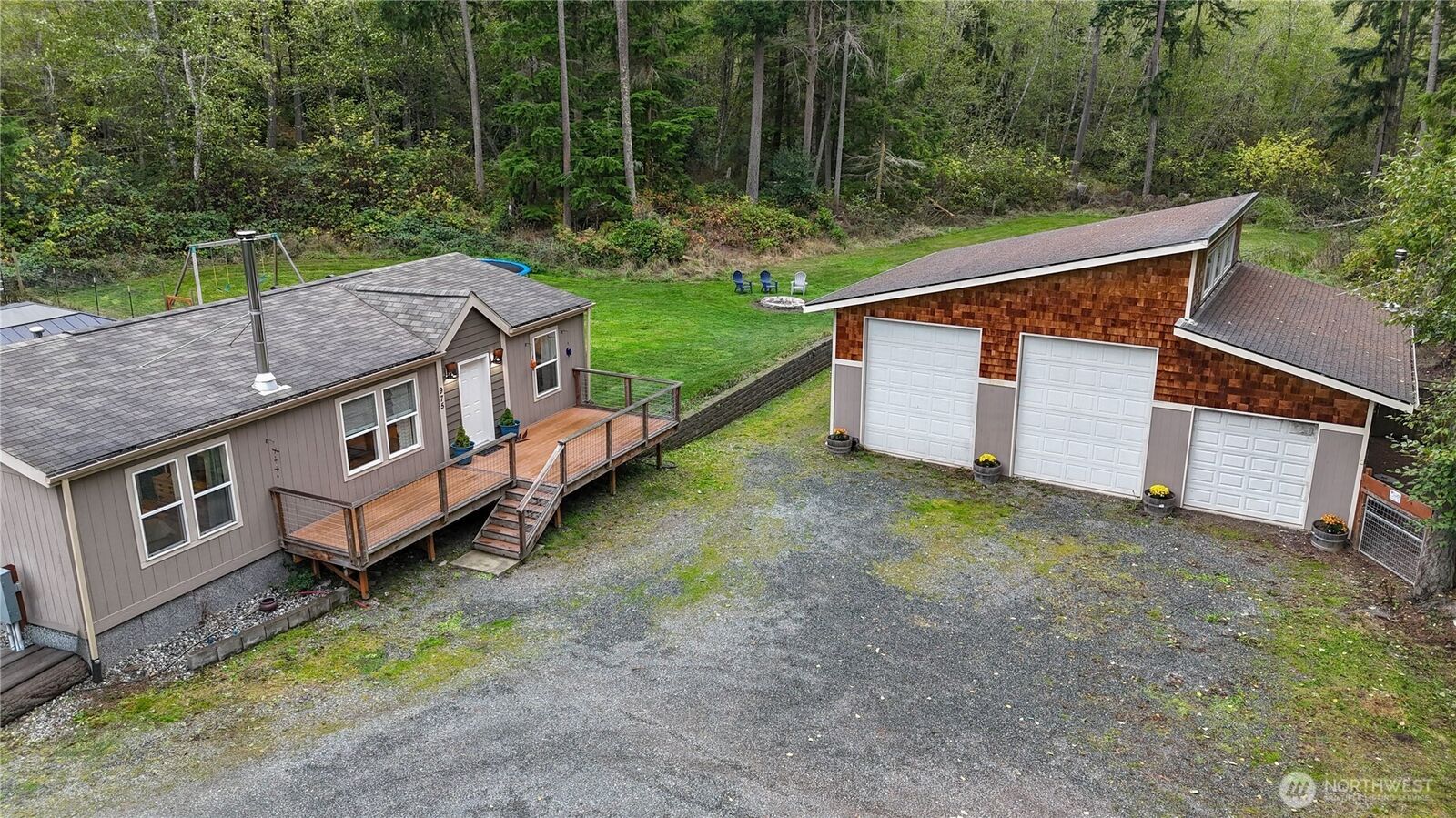 Property Photo:  975  Little Valley Lane  WA 98253 