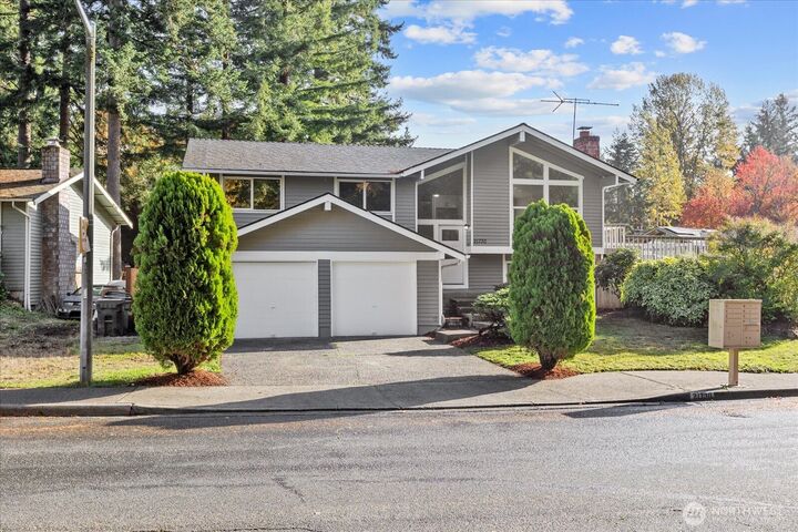 Property Photo:  21730  124th Avenue SE  WA 98031 